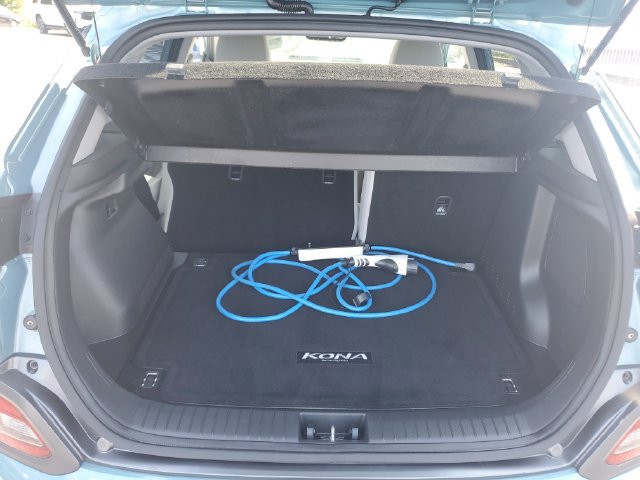 Used 2021 Hyundai Kona Ultimate w/ Cargo Package FWD image 9