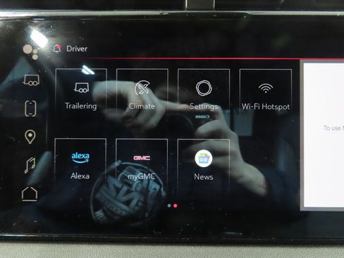 Used 2024 GMC Sierra 2500 AT4 w/ AT4 Preferred Package image 23