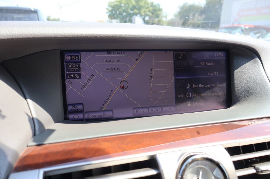 Used 2013 Lexus LS 460 w/ Comfort Pkg RWD image 20