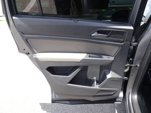 Used 2021 Volkswagen Atlas SEL AWD/4WD image 15