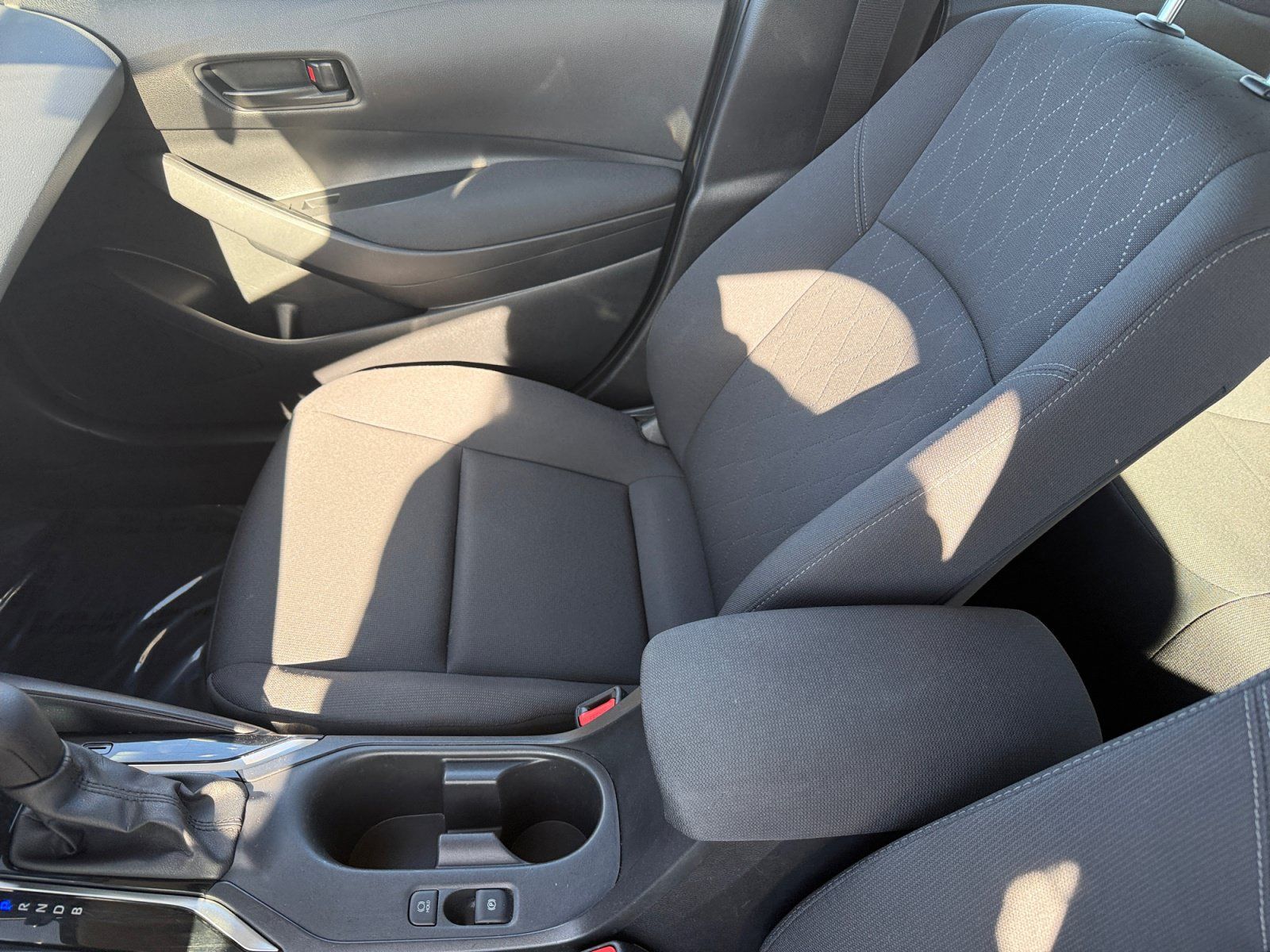 Used 2024 Toyota Corolla LE FWD image 14