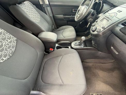 Used 2011 Kia Soul + image 32