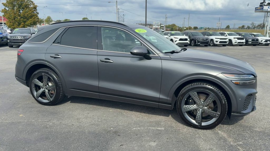 Used 2022 Genesis GV70 3.5T Sport w/ Sport Prestige Package AWD/4WD image 8