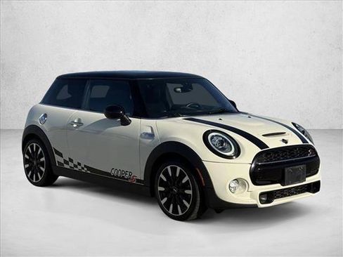 Used 2019 MINI Cooper S FWD image 2