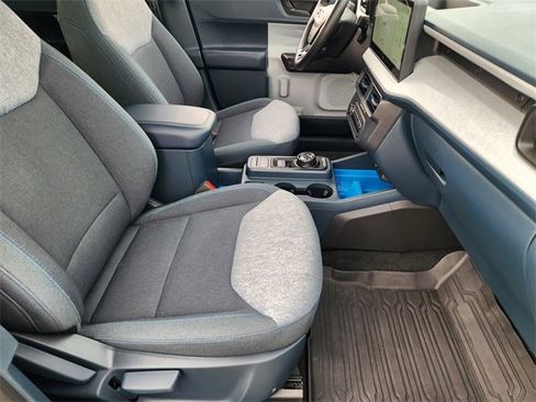 Used 2025 Ford Maverick XLT w/ XLT Luxury Package image 14