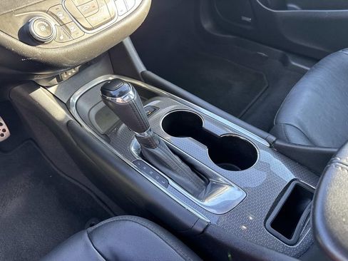 Used 2017 Chevrolet Malibu LT w/ Leather Package image 26