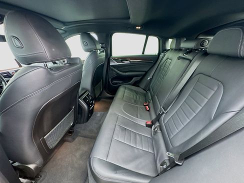 Used 2019 BMW X4 M40i w/ Executive Package image 16