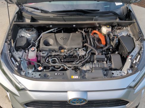 Used 2023 Toyota RAV4 XSE AWD/4WD image 34