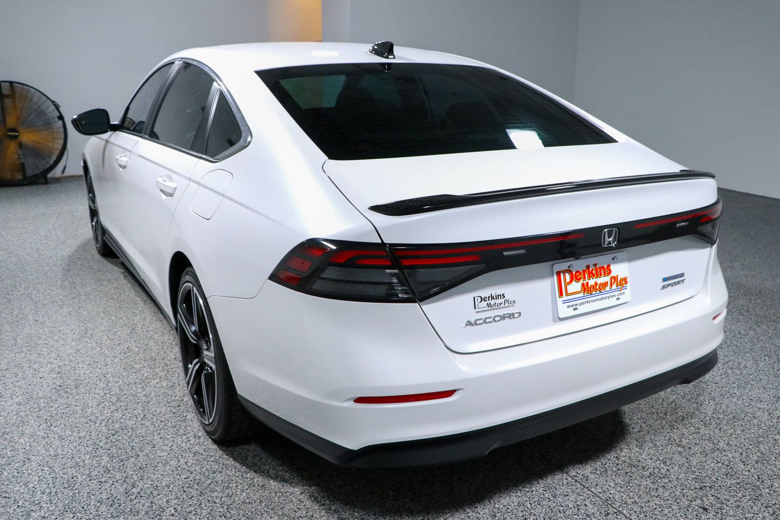 Used 2023 Honda Accord Sport image 9