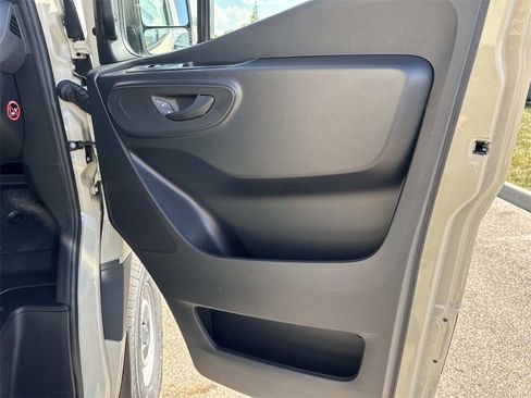 New 2025 Mercedes-Benz Sprinter 2500 image 10