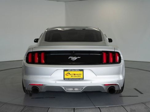 Used 2017 Ford Mustang Coupe RWD image 7