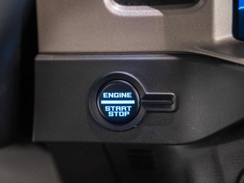Certified 2025 Ford Bronco Outer Banks AWD/4WD image 33