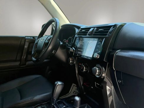 Used 2020 Toyota 4Runner Venture w/ Moonroof Package AWD/4WD image 28