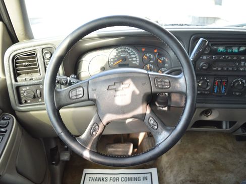 Used 2005 Chevrolet Tahoe LS image 33