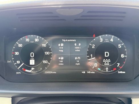 Used 2025 Land Rover Discovery S AWD/4WD image 15