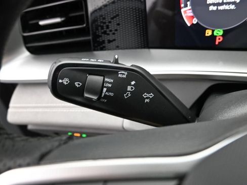 New 2026 Volkswagen Tiguan SE R-Line FWD image 16