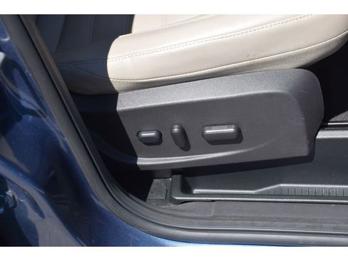 Used 2018 Ford Escape Titanium FWD image 32