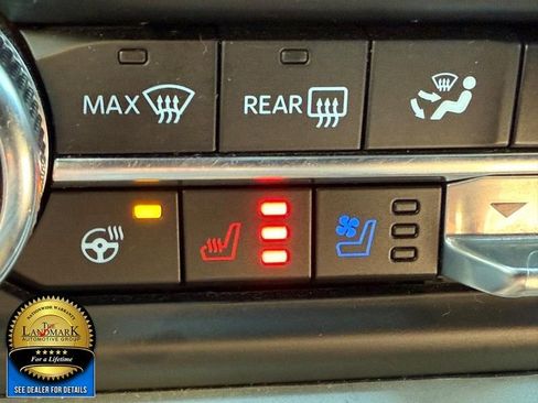 Used 2024 Ford Expedition Limited image 14