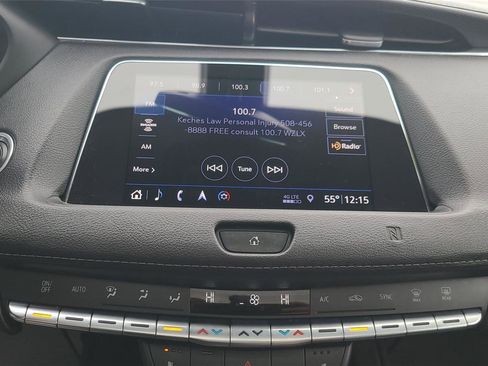 Used 2019 Cadillac XT4 Premium Luxury AWD/4WD image 19