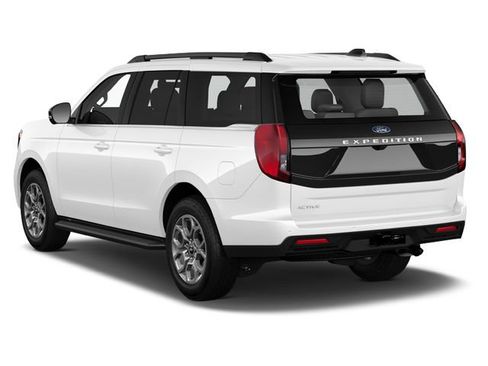 Used 2025 Ford Expedition Active AWD/4WD image 2