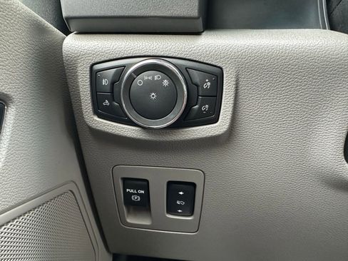 Used 2018 Ford F150 XLT w/ Equipment Group 302A Luxury AWD/4WD image 11