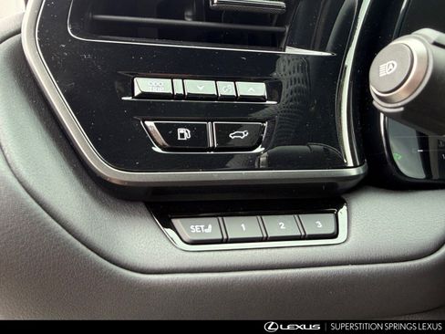 Certified 2026 Lexus TX 500h AWD w/ Technology Package image 20