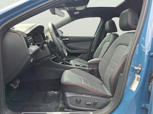 Used 2025 Volkswagen Jetta GLI Autobahn FWD image 11