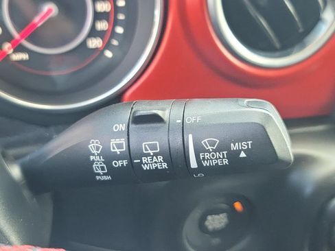 Used 2018 Jeep Wrangler Unlimited Rubicon w/ Dual Top Group AWD/4WD image 20