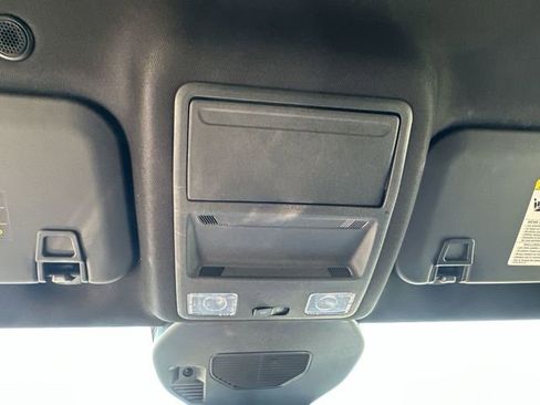 Used 2024 Ford Escape ST-Line image 25