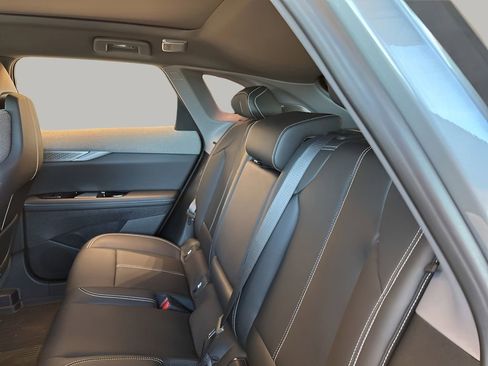 New 2026 Cadillac Optiq Luxury 1 image 16