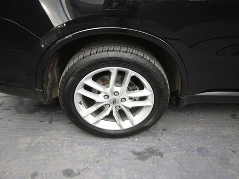 Used 2024 Dodge Durango GT image 9