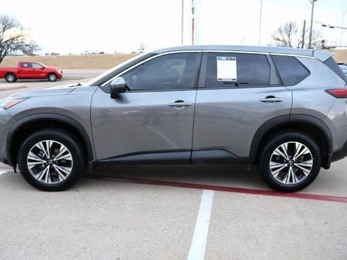 Certified 2023 Nissan Rogue SV image 2