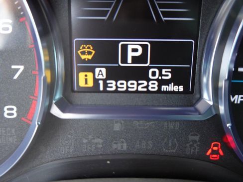 Used 2018 Subaru Forester 2.5i Premium w/ Popular Package #2 image 9