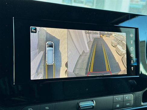 Used 2024 Mercedes-Benz Sprinter 2500 image 21