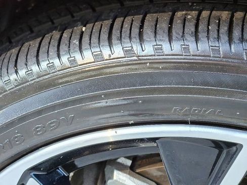 Certified 2024 Nissan Sentra SR w/ SR Premium Package image 10