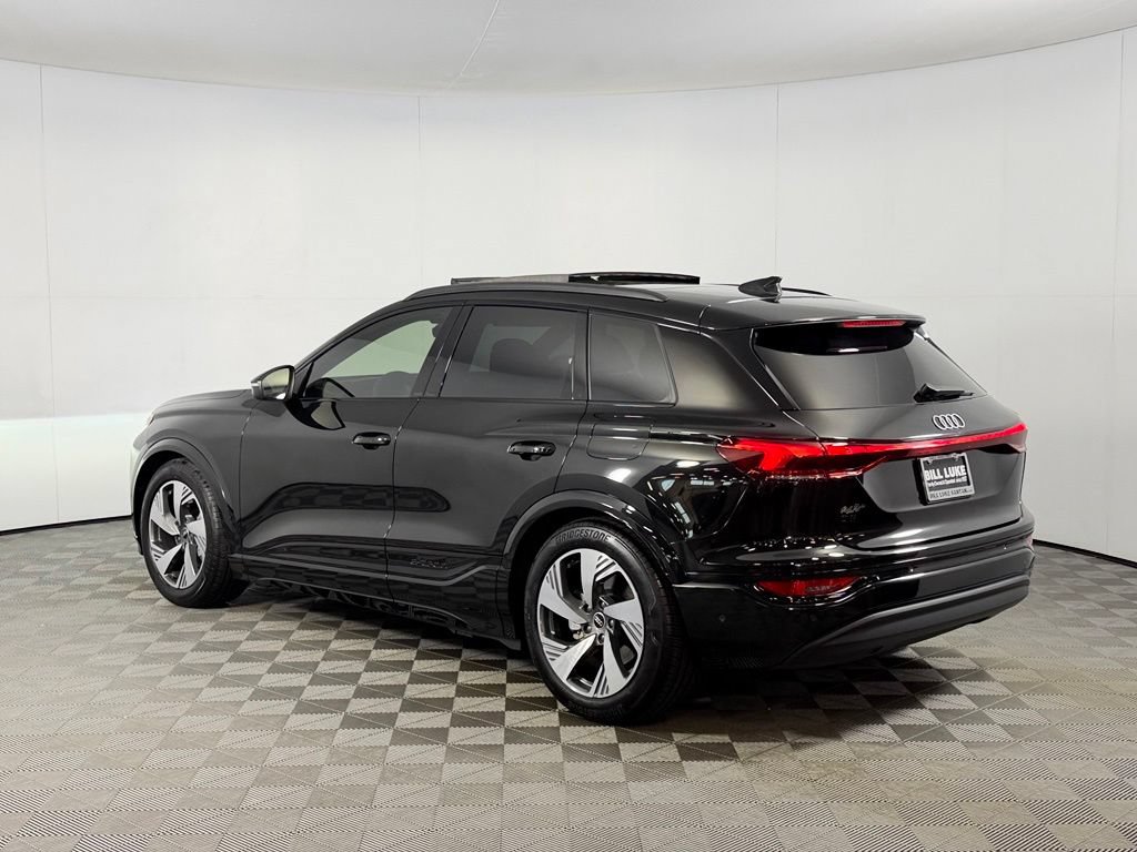 Used 2025 Audi Q6 e-tron Prestige w/ 20" Wheel Package AWD/4WD image 10