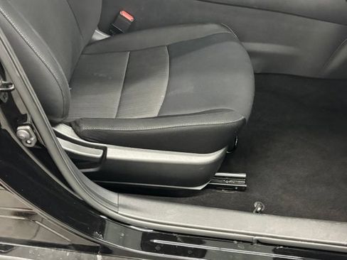 Used 2024 Nissan Sentra SV FWD image 34