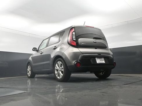 Used 2016 Kia Soul + w/ Audio Package FWD image 23