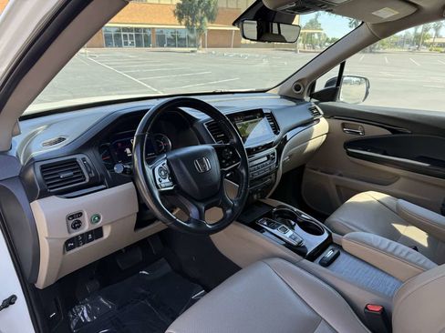 Used 2019 Honda Pilot Elite image 17