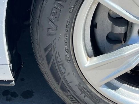 Used 2023 Ford Mustang Coupe RWD image 8