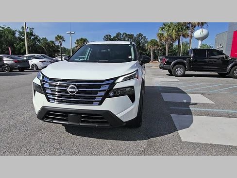 Used 2025 Nissan Rogue S FWD image 20