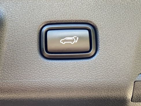 Used 2025 Hyundai Palisade SEL AWD/4WD image 16