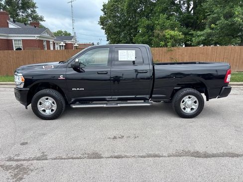 Used 2022 RAM 2500 Big Horn AWD/4WD image 2