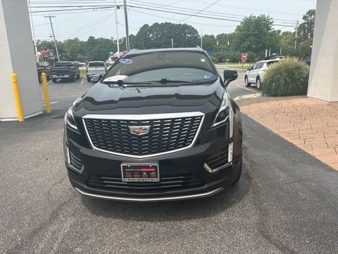 Used 2021 Cadillac XT5 Premium Luxury FWD image 7