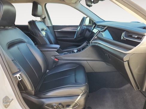 Used 2024 Jeep Grand Cherokee Limited 4xe w/ Trailer Tow Package image 15