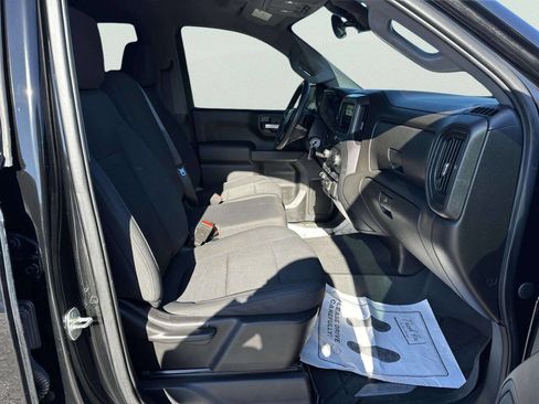 Used 2021 Chevrolet Silverado 1500 Custom w/ LPO, Blackout Package AWD/4WD image 16