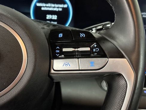 Used 2023 Hyundai Elantra Limited image 25