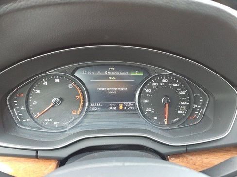 Used 2023 Audi Q5 2.0T Premium w/ Convenience Package image 23