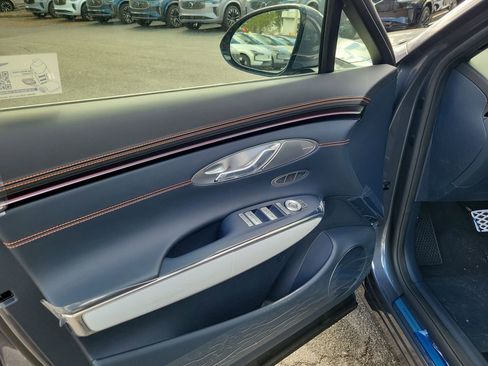 New 2026 Genesis GV70 2.5T Sport Prestige image 7