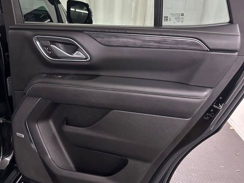 Used 2022 GMC Yukon SLT w/ SLT Premium Package AWD/4WD image 32